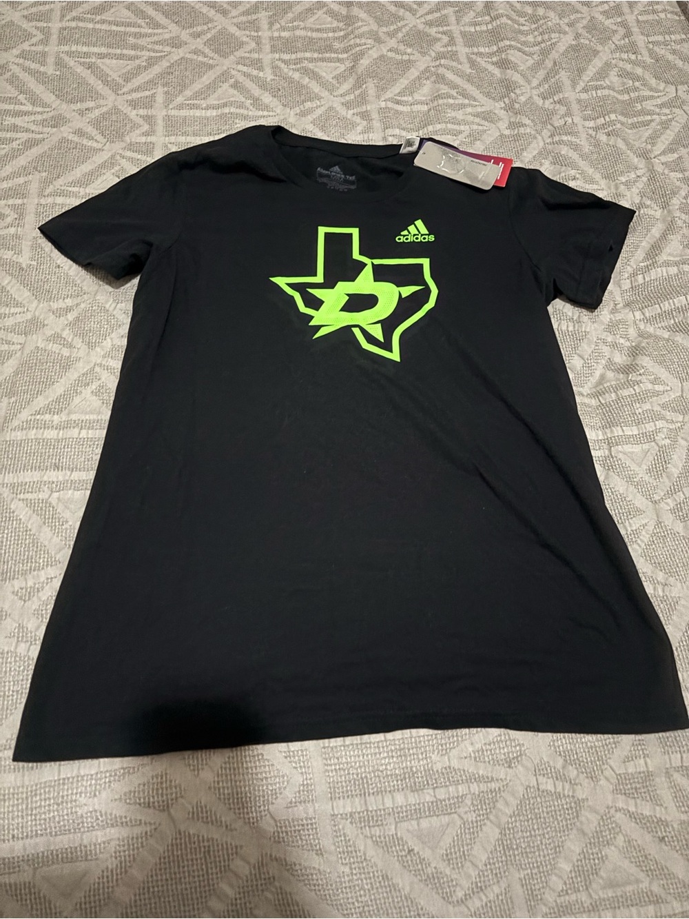 Dallas Stars NHL Adidas Women’s Medium Short Sleeve Shirt New with Tags